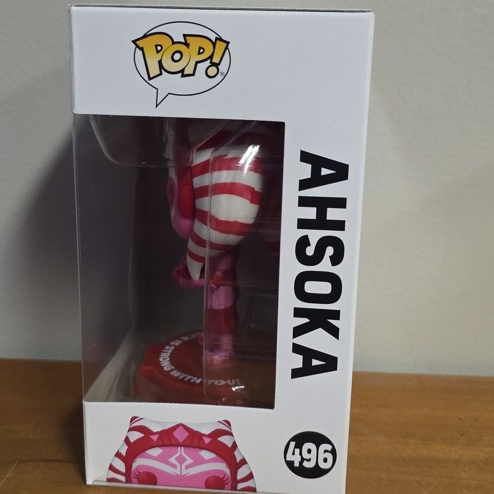 Star Wars Ahsoka Funko Pop Figure - Picture 4 of 6